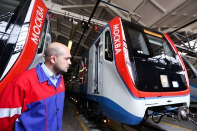 Собянин: около 1,3 тыс. вагонов поезда "Москва-2020" поступят в парк метро за три года