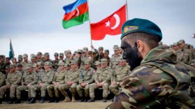 Азербайджан продолжает увеличивать военные расходы