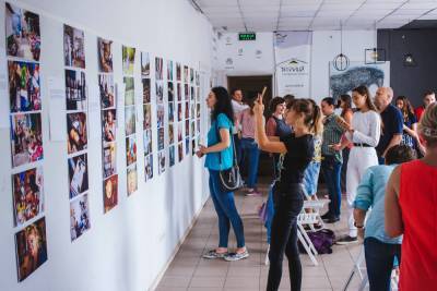 Жителей Лисичанска приглашают посетить фотовыставку "Улица, на которой я живу"