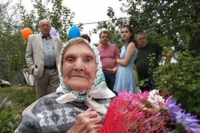 Жительница рязанского села Красный Холм отметила 100-летний юбилей