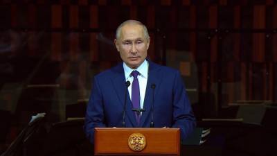 Владимир Путин поздравил москвичей с днем города.