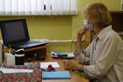 Более половины жителей Петербурга получат прививку от гриппа