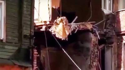 Несущая стена жилого дома обрушилась в Самаре