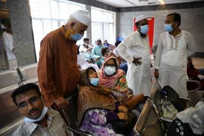 Число жертв взрыва газа в мечети в Бангладеш достигло 16 человек