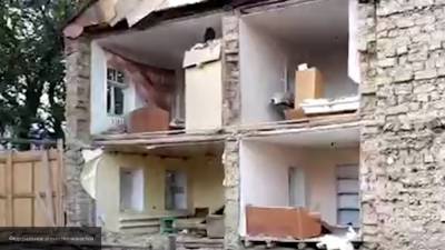 Жильцов трехэтажного дома эвакуировали после обрушения стены в Самаре