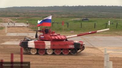 Российские военнослужащие заняли первое место в "Танковом биатлоне-2020"
