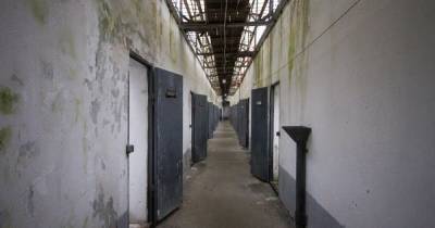 До пяти лет тюрьмы грозит калининградке, выдавшей себя за владелицу потерянного телефона