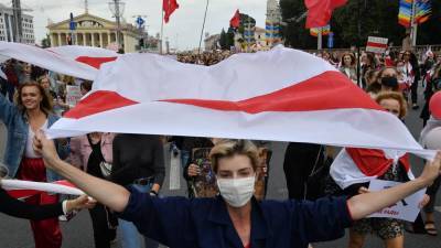 Польша пообещала опеку всем преследуемым за взгляды в Белоруссии