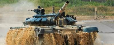 Россия взяла 1-е место в танковом биатлоне на «АрМИ-2020»