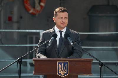 В офисе президента Украины Владимира Зеленского прокомментировали санкции РФ против депутатов Верховной Рады