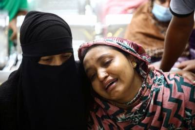 Число жертв взрыва газа в мечети в Бангладеш достигло 21