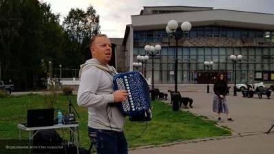 Трехчасовое шоу с выступлениями музыкантов состоялось в Сыктывкаре