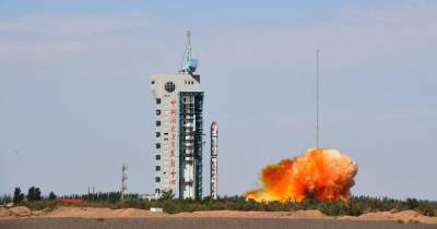 Китайский экспериментальный космический аппарат вернулся на Землю