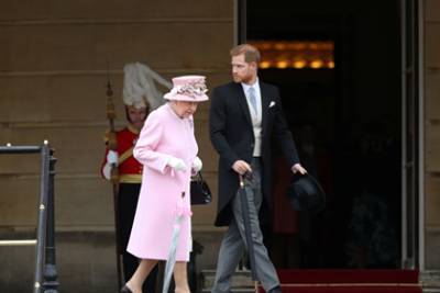 Принц Гарри утаил от Елизаветы II сделку с Netflix