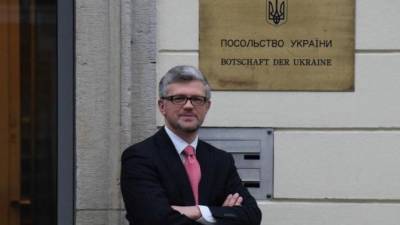Посол Украины в Германии требует эмбарго на нефть и газ с РФ