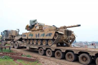 Турецкие танки двинулись к границе с Грецией