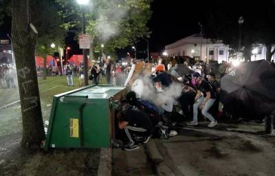 В американском Рочестере произошли стычки между полицией и протестующими