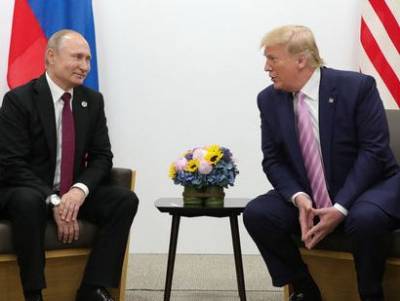 Экс-юрист Трампа утверждает в своих мемуарах, что президенту США нравится стиль управления Путина