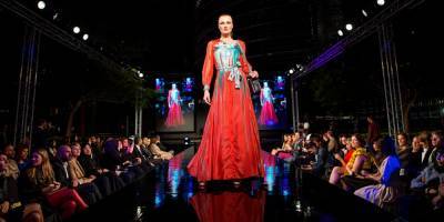 Мода и безопасность на дорогах: украинский дизайнер создала светоотражающие платья