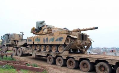 Турецкие танки движутся к границе с Грецией