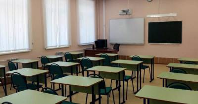 Школьница обвинила учителя в самоудовлетворении на уроке
