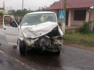 В Одесской области столкнулись Renault и микроавтобус: пострадавшие в ДТП умерли в больнице
