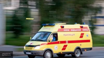 Пять человек пострадали в лобовом ДТП иномарки и автобуса в Москве