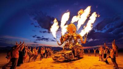 Впервые в истории фестиваль Burning Man проходит онлайн