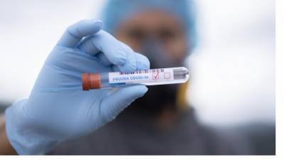 Почти 18 тысяч петербуржцев сдали тест на коронавирус за сутки