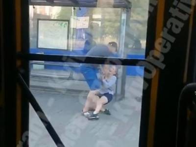 В центре Киева мужчина напал не девушку и ограбил