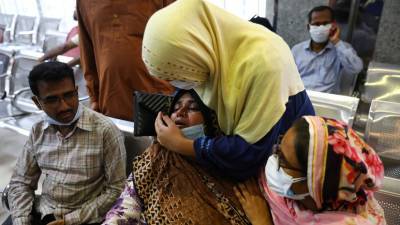 Число погибших при взрыве газа около мечети в Бангладеш возросло до 24