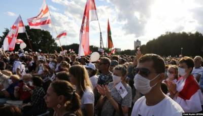 В Минске проходит масштабный несанкционированный митинг