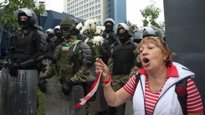 В Минске разогнали протестующих, восстановилась связь