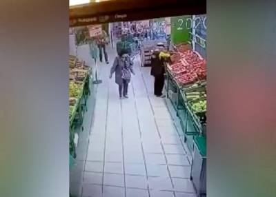 Женщина напала с ножом на сотрудницу магазина в Ульяновске