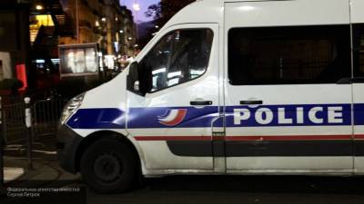 Полиция Франции обнаружила тела двух мужчин после свадьбы в деревне
