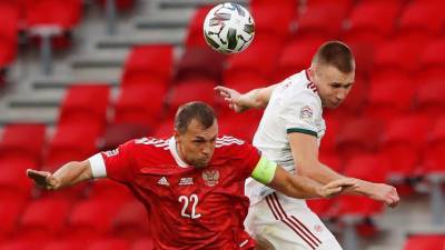 Сборная России обыгрывает Венгрию после первого тайма матча Лиги наций