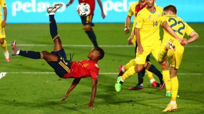 Фати стал самым молодым автором гола в истории сборной Испании