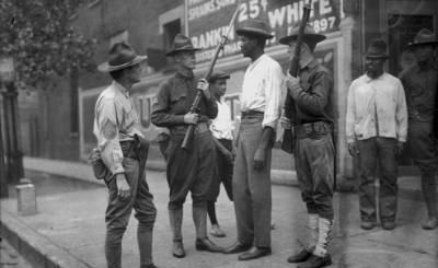 ABC (Испания): стоял ли Ленин за расовыми волнениями в Чикаго в 1919 году?