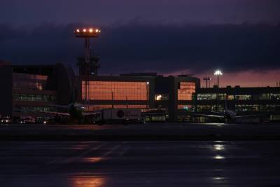 Свыше 20 авиарейсов отменили в Москве
