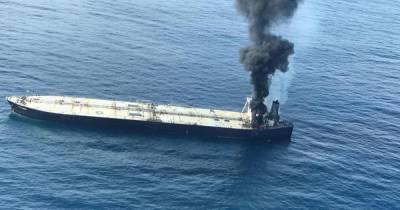 Пожар на танкере у берегов Шри-Ланки полностью потушен