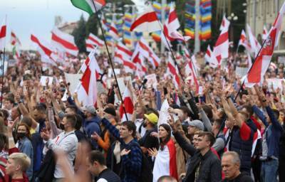 Марш единства в Беларуси завершился массовыми задержаниями и привлечением «титушек»