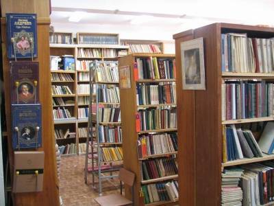 Томские школьники получат призы от библиотеки за пятерки по чтению