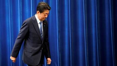 Абэ запомнится: уходящий премьер загнал японскую экономику в узкий тоннель