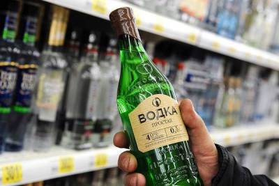 Продажа части импортного алкоголя в РФ поставлена под угрозу из-за нового закона