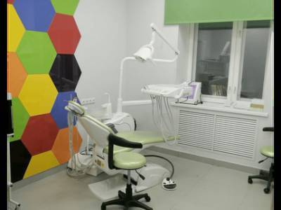 В Башкирии правительство продолжит открывать стоматологические кабинеты только в сельских школах