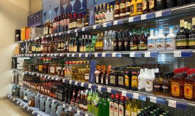 Российские магазины перестали принимать на продажу импортный алкоголь из-за нового закона