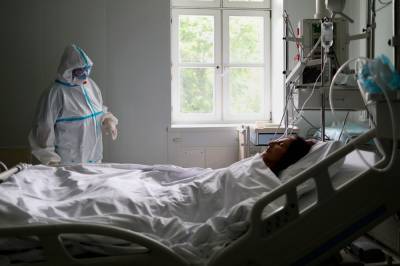 В Минздраве анонсировали подготовку еще 15 000 мест в больницах для заболевших COVID-19