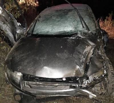 В ХМАО на трассе погиб пассажир иномарки, которая съехала в кювет