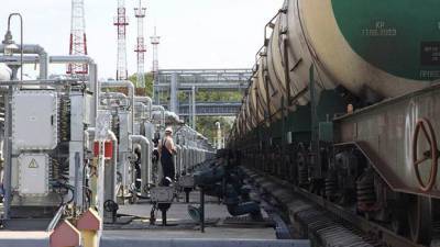 Белорусский экспорт нефтепродуктов упал почти в два раза