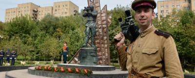 В Красногорске открыли первый в России памятник фронтовому кинооператору